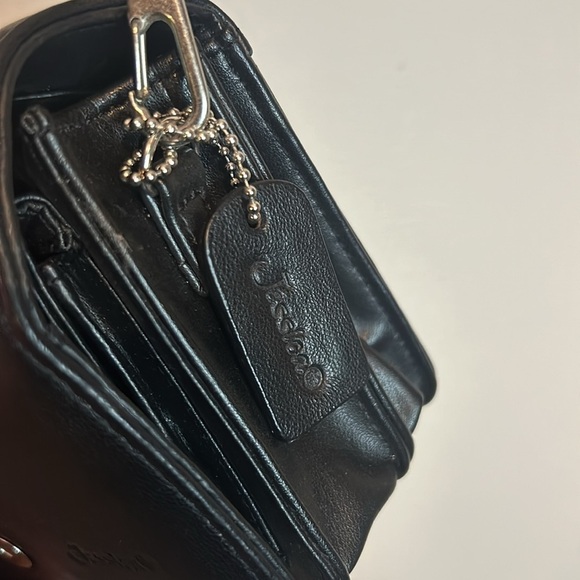 NWOT Elegant Black Leather Crossbody Bag - Picture 3 of 7